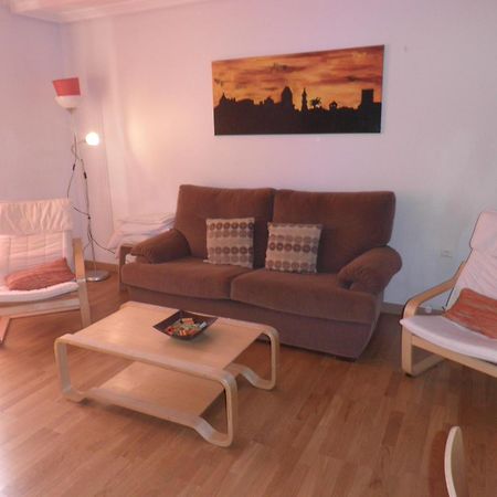 Apartamentos Касерес Екстер'єр фото