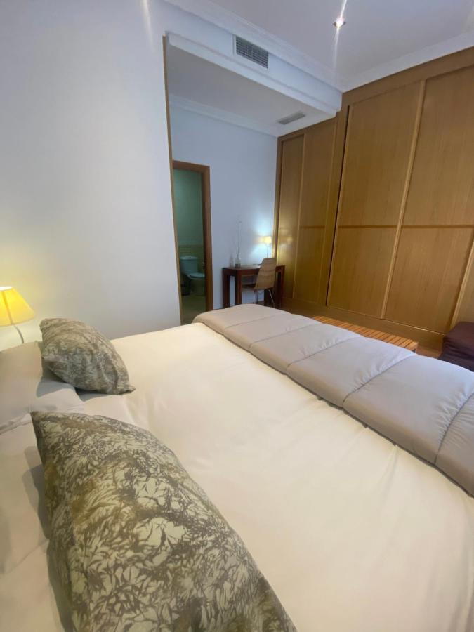 Apartamentos Касерес Екстер'єр фото