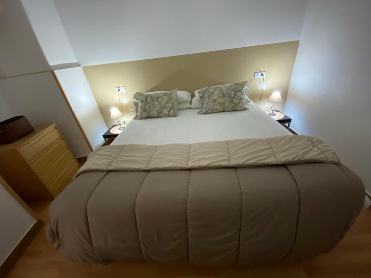 Apartamentos Касерес Екстер'єр фото