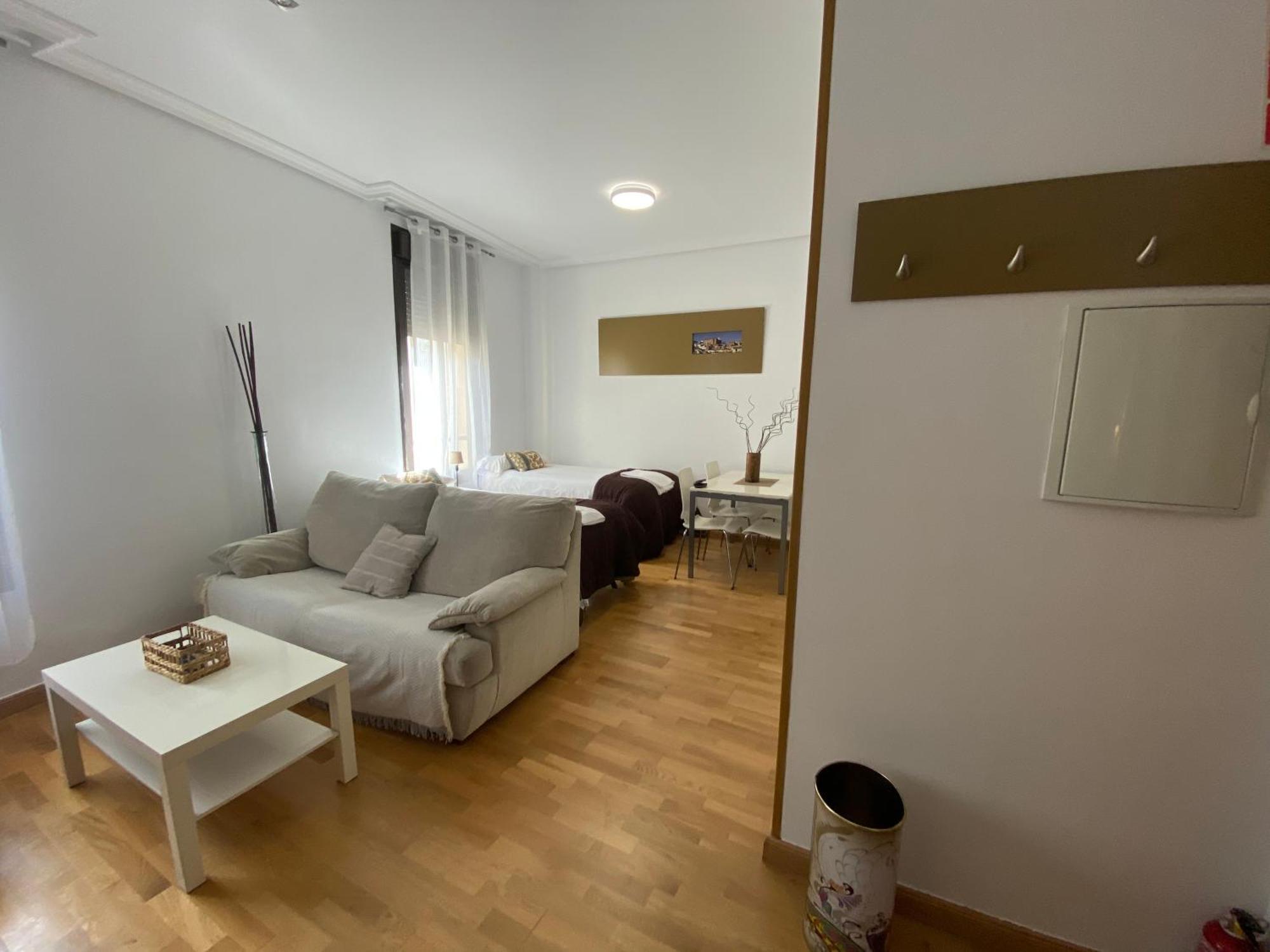 Apartamentos Касерес Екстер'єр фото