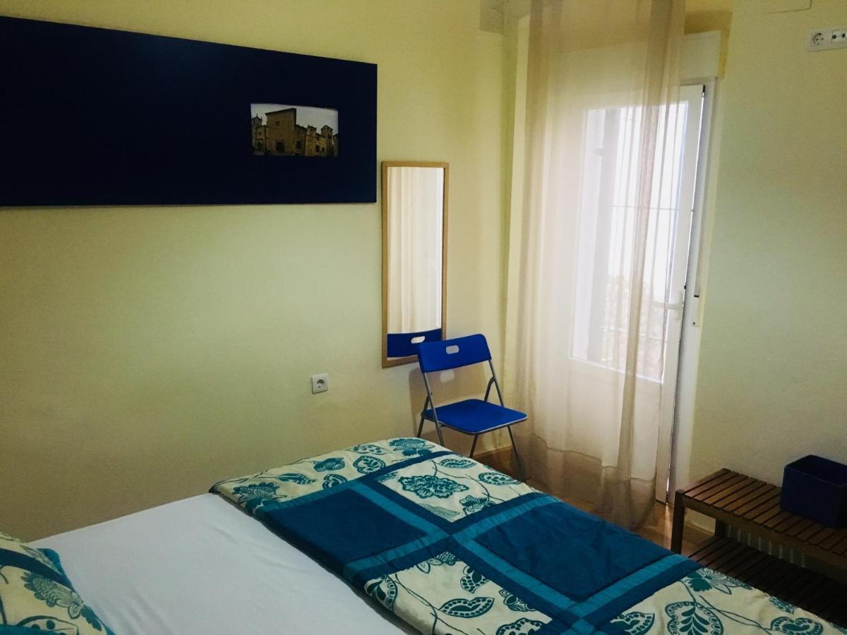 Apartamentos Касерес Екстер'єр фото
